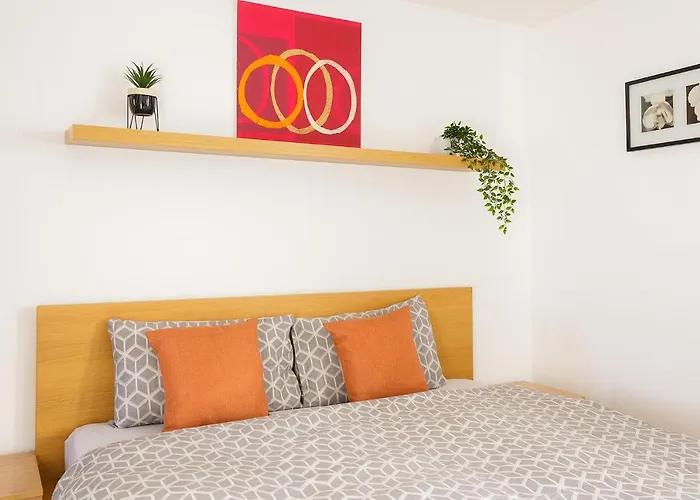Leap Onyx Apartment - Northampton Town Centre